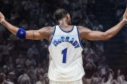 NBA季后赛激战正酣 东西部豪强上演巅峰对决